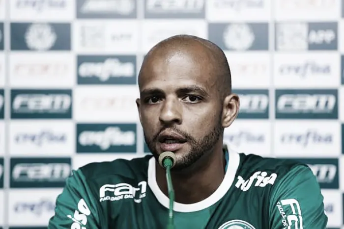 Felipe Melo é passado e assunto proibido no Palmeiras