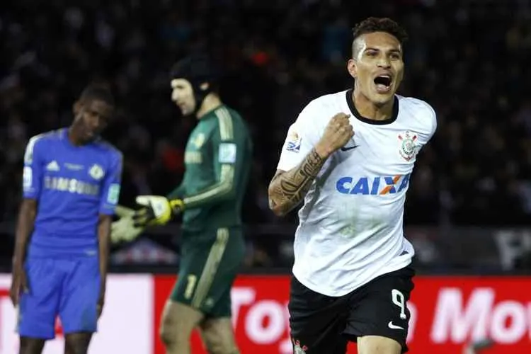 Guerrero aceita adequar salário e atacante pode retornar ao Corinthians