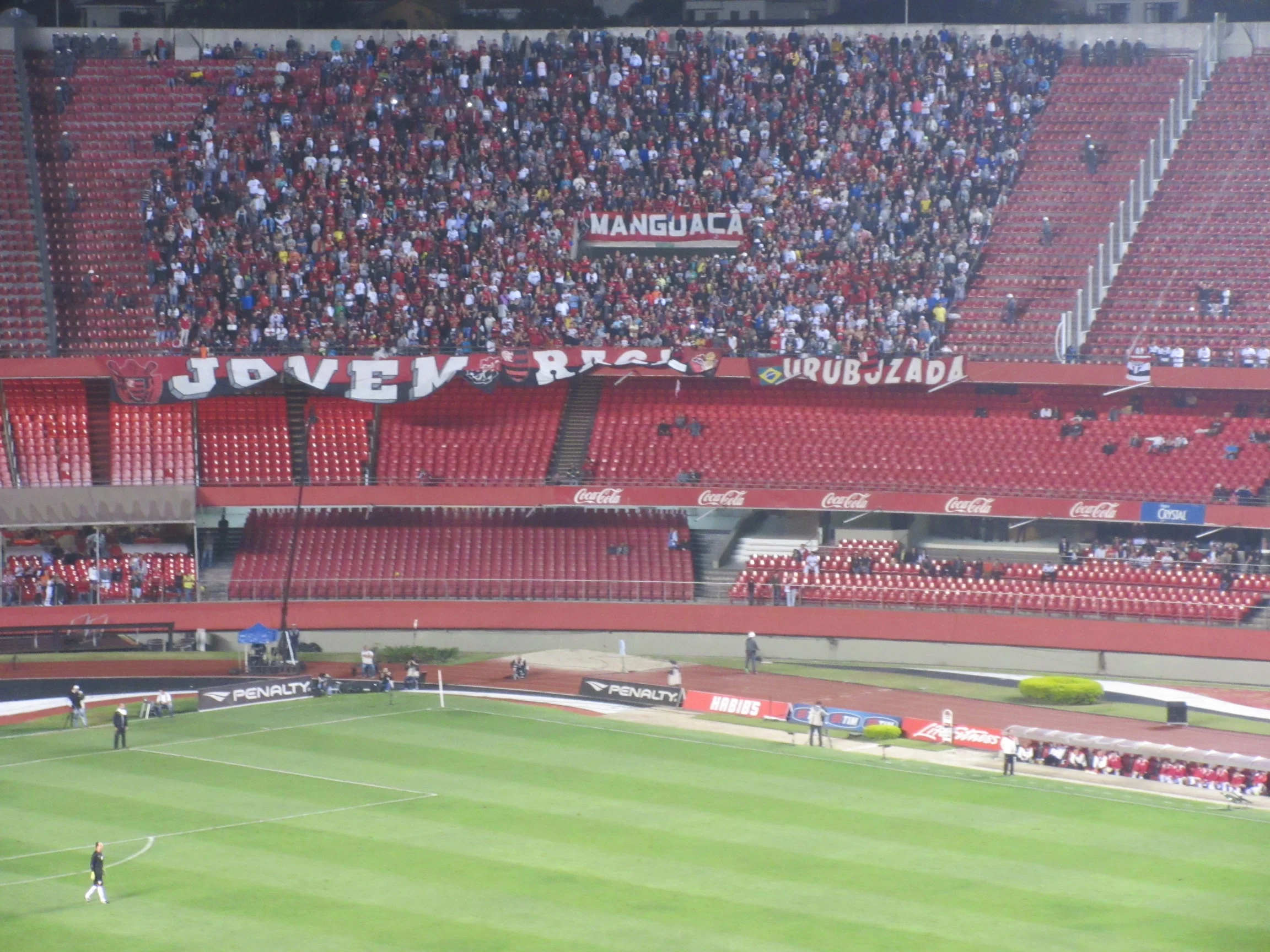 Tribunal 'explica' pena e Fla terá torcida contra São Paulo no Morumbi