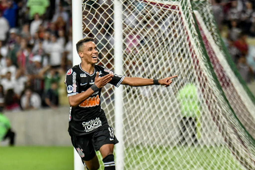 [COMENTE] Carille põe Corinthians na briga pelos títulos do Brasileirão e da Sula. Você concorda?