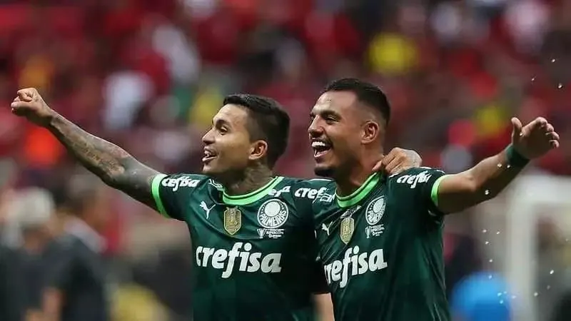 Dudu está de volta e Palmeiras apresenta novidade contra o Bragantino nesta partida.