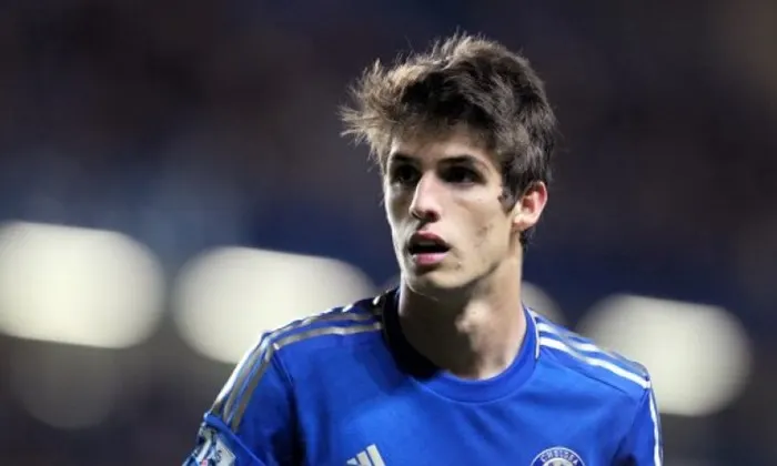 Corinthians abre negociações com Lucas Piazon, do Chelsea