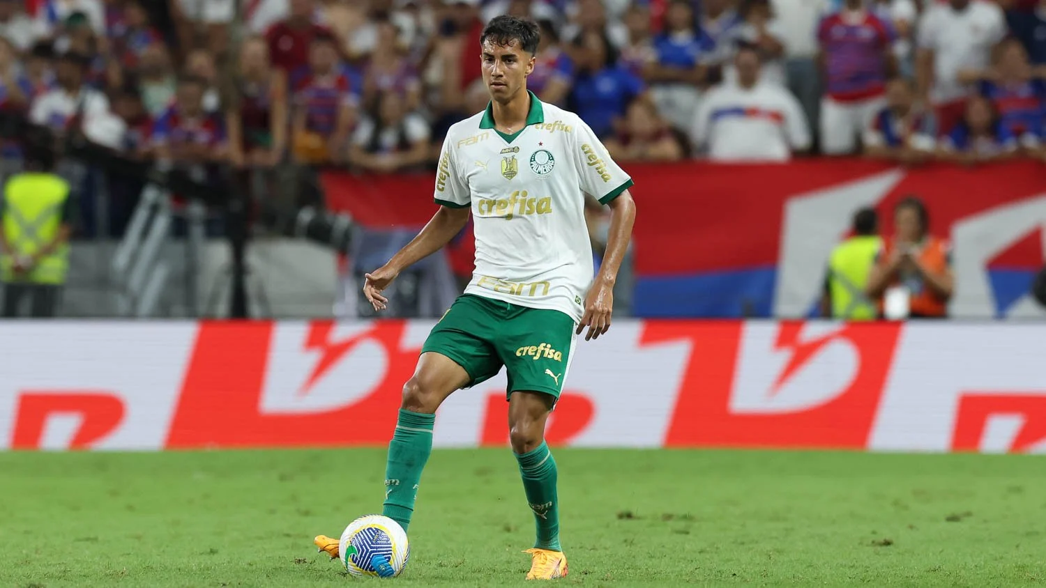 Foco total no Palmeiras: Vitor Reis quer conquistar o Brasileirão