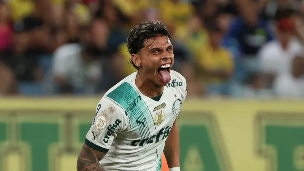 VITÓRIA NA ESTREIA! Palmeiras vence Vitória no Barradão e estreia com pé direito no Brasileirão!