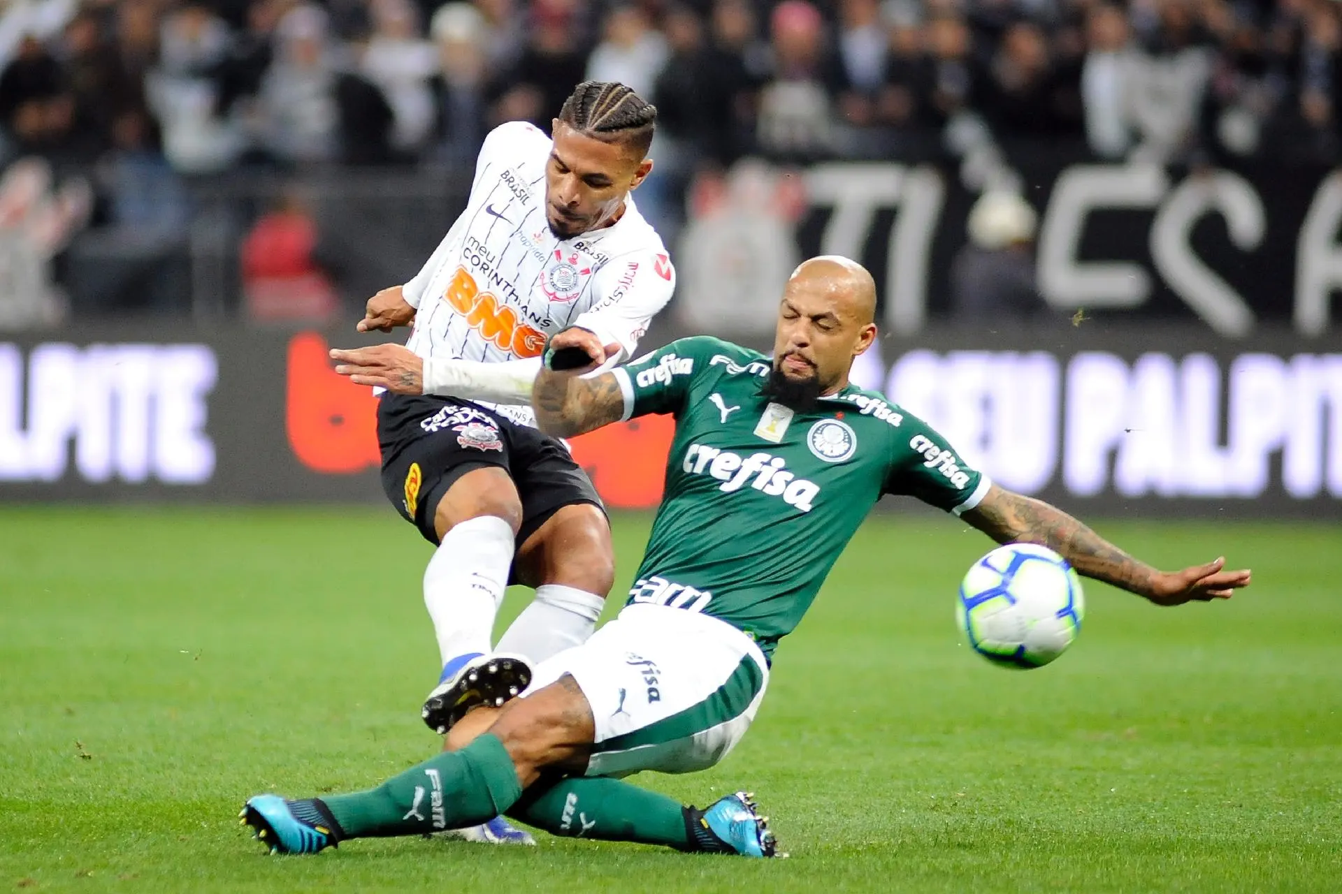 Vai ter Dérbi! Sistema drive-in do Allianz irá transmitir clássico virtual entre Palmeiras e Corinthians; saiba detalhes