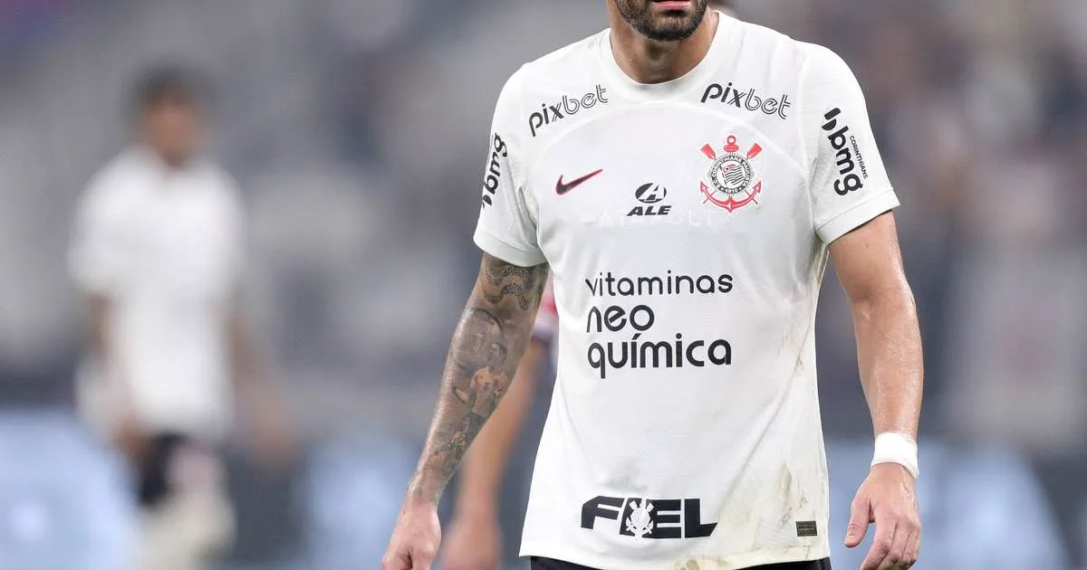 Renato Augusto critica segundo tempo do Corinthians contra Fluminense: 