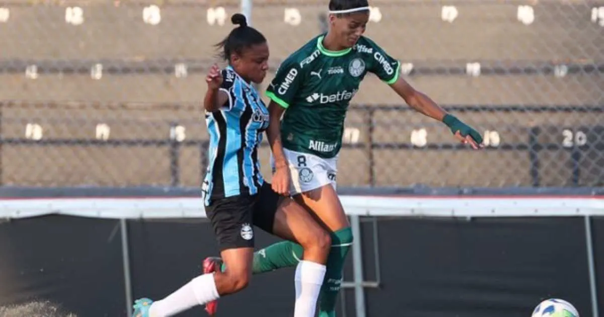 Grêmio x Palmeiras: confronto no Brasileirão Feminino em destaque no futebol.