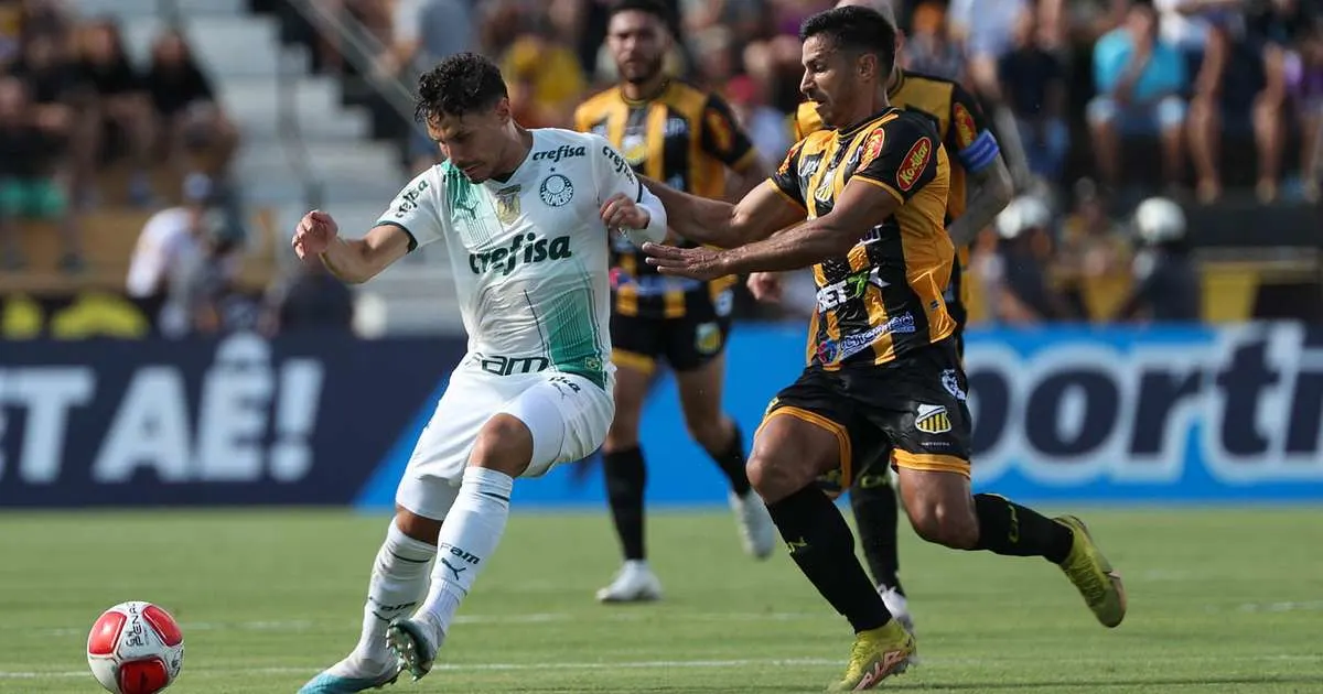 Palmeiras e Novorizontino disputam vaga na final do Paulistão.