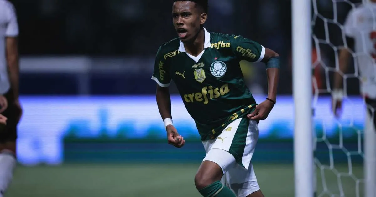 Palmeiras planeja contratação de Estevão e aguarda propostas por promessa.