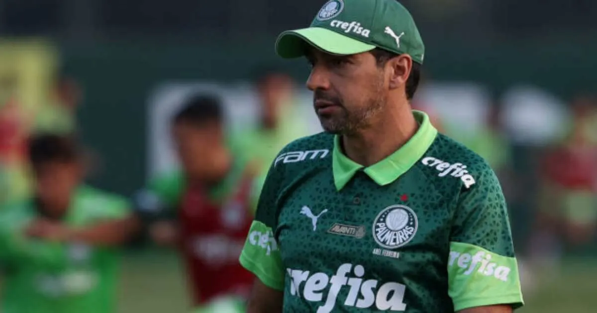 Palmeiras apresenta novidade na escalação contra o Liverpool.