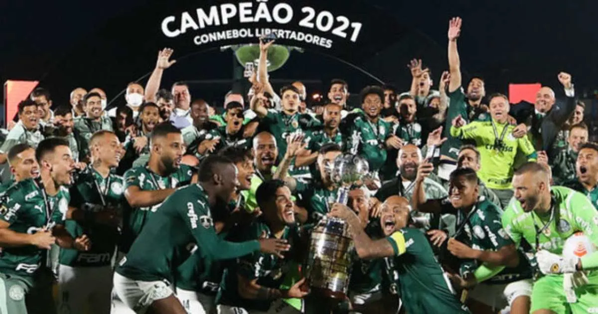 Palmeiras volta ao palco da conquista do tricampeonato da Libertadores.