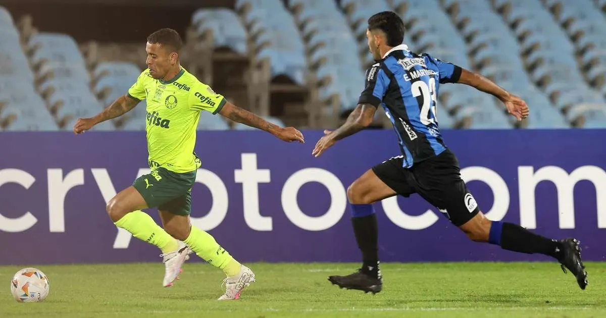 Marcos Rocha brilha com assistência decisiva em jogo 300 pelo Palmeiras.