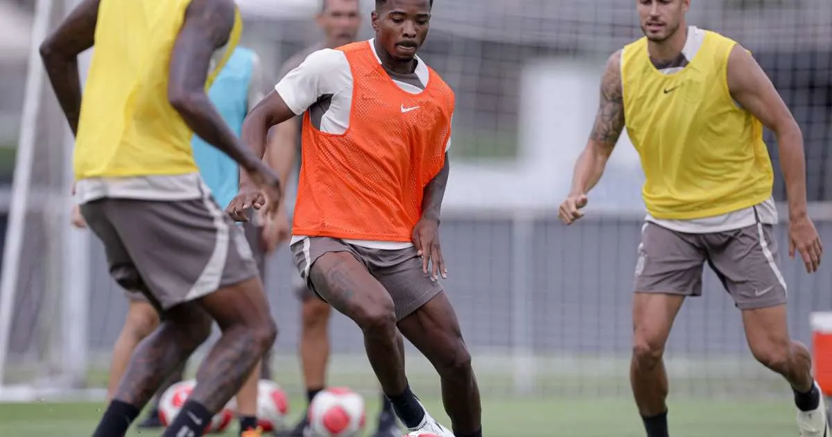 OUTRA VEZ? Torcedores do Corinthians criticam novo gol contra de zagueiro durante Majestoso