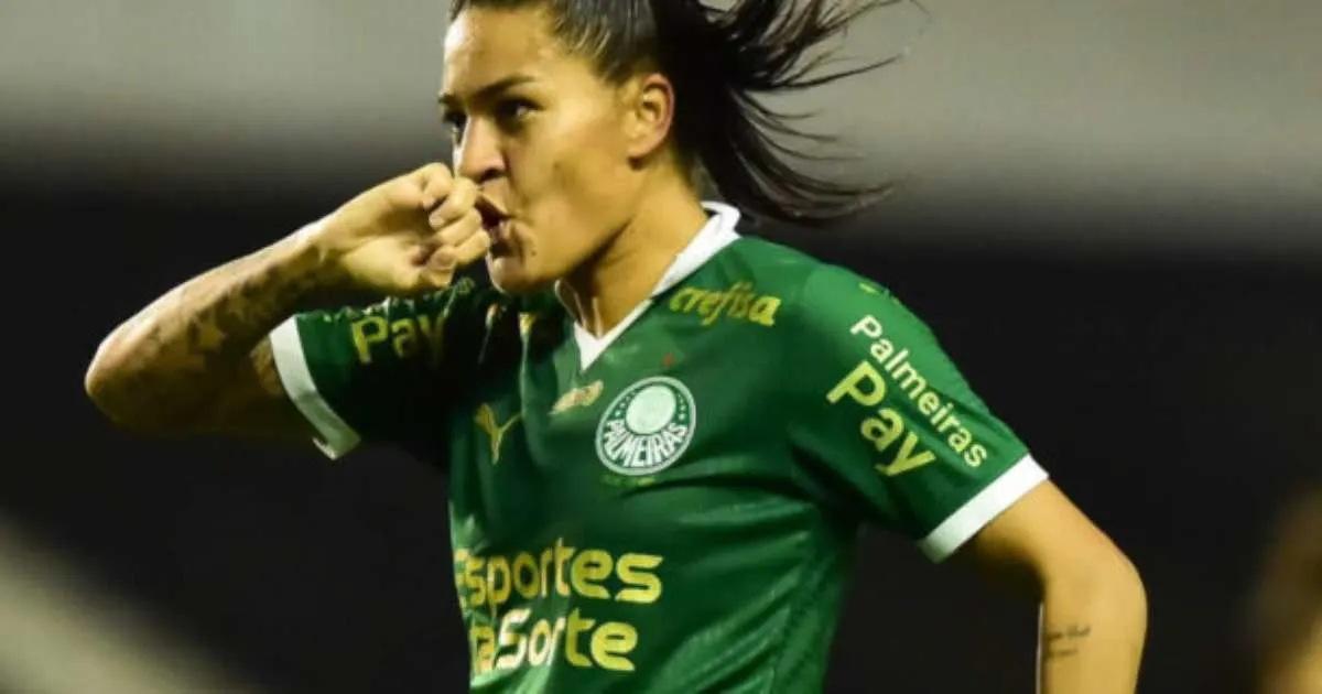 Palmeiras vence Corinthians com golaço de cobertura no Paulistão Feminino.