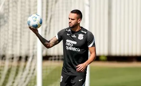 Renato Augusto e Giuliano, Fazem apenas trabalhos internos no clube 