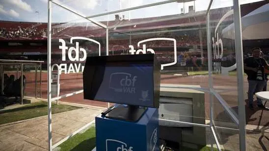 CBF irá liberar áudios do VAR em partidas da Série A