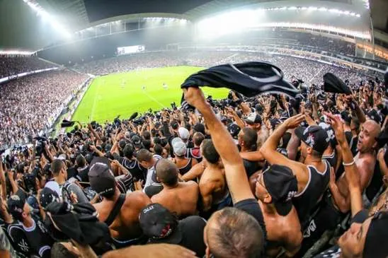 Corinthians anuncia 34 mil ingressos já vendidos para partida e esclarece problemas após site ficar fora do ar