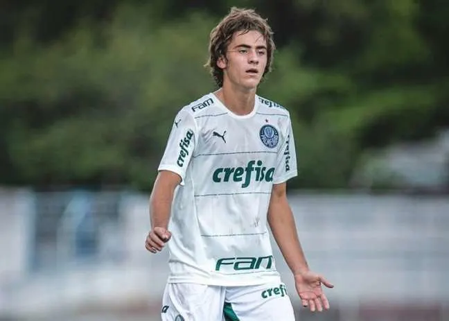 Prata da casa comenta os 2 gols marcados em goleada por 10x0 pelo sub-16