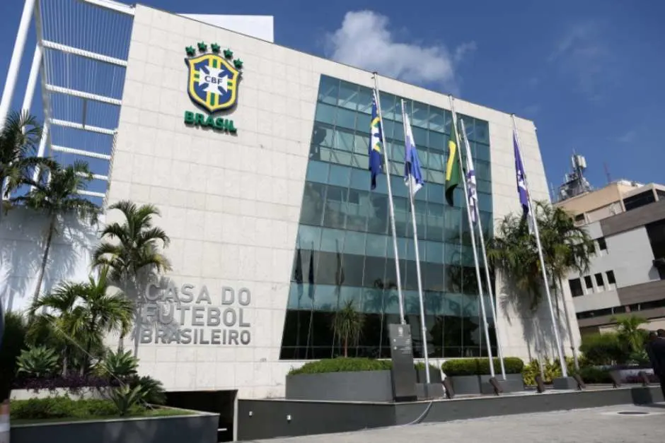 Clubes da Série A e B se reunirão nesta segunda para debater criação de nova Liga