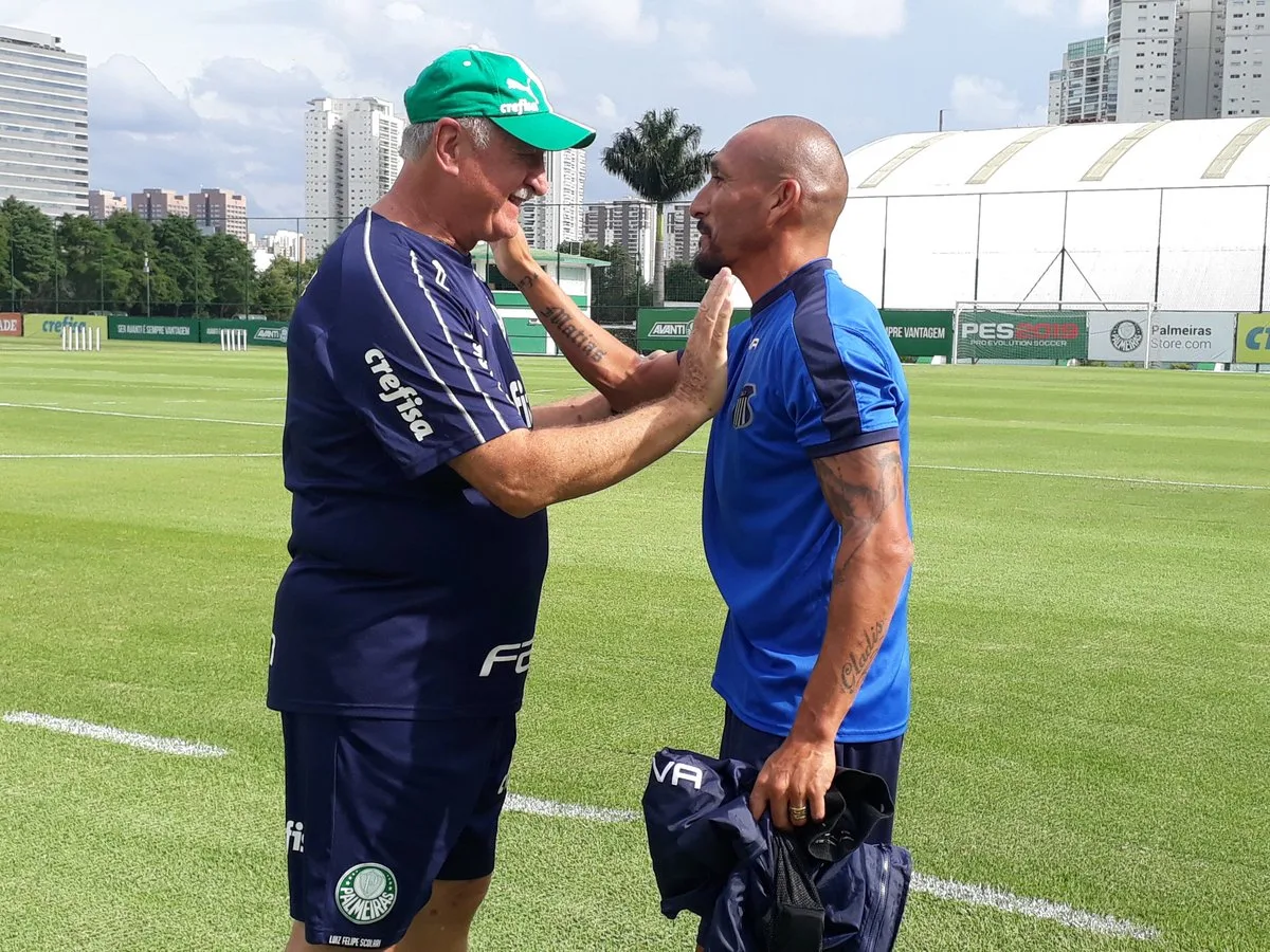 Em reencontro com Felipão, Guiñazú rasga elogios ao comandante