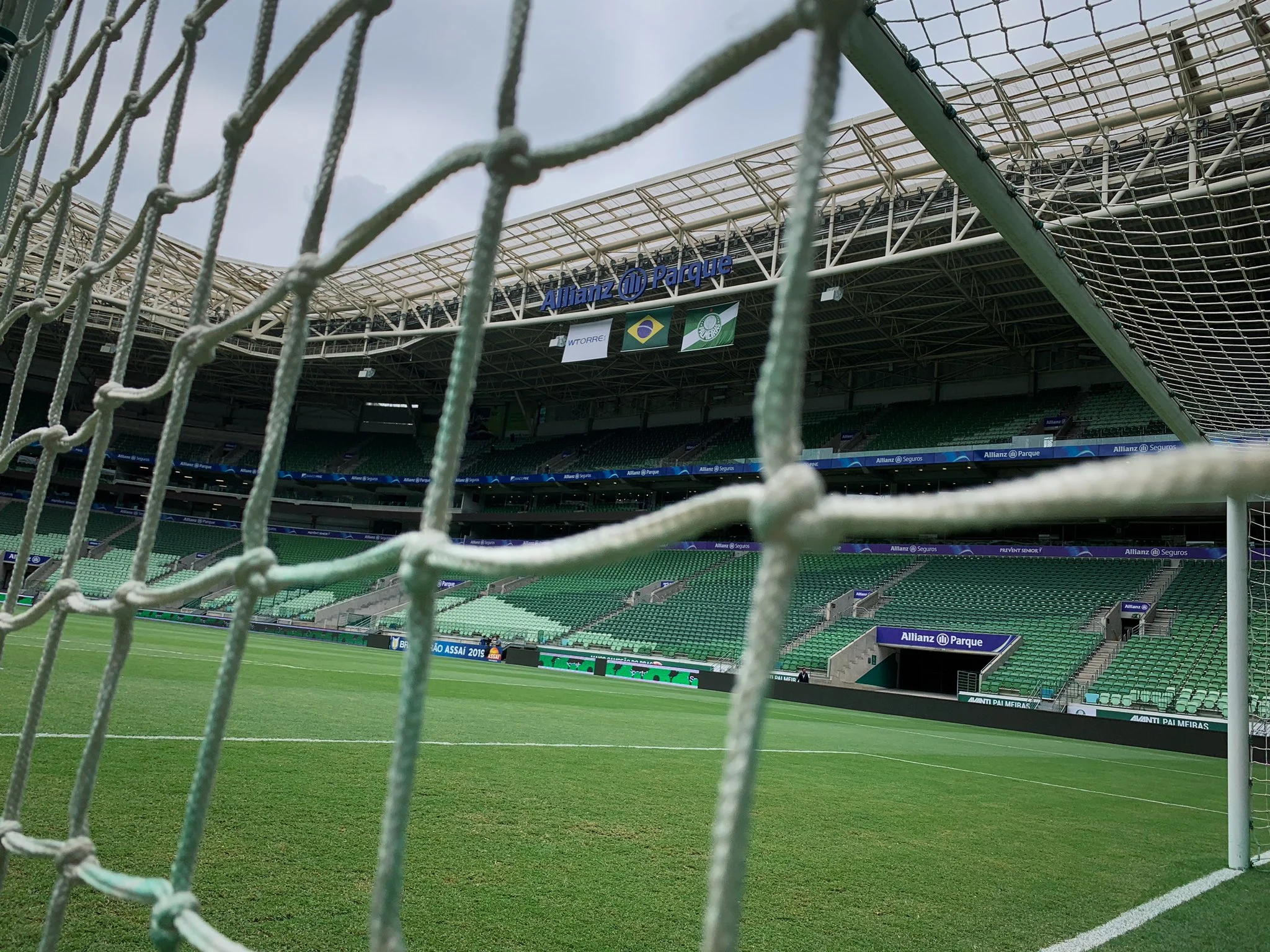 Confira a ficha técnica da partida entre Palmeiras 1x2 Grêmio pelo Brasileirão