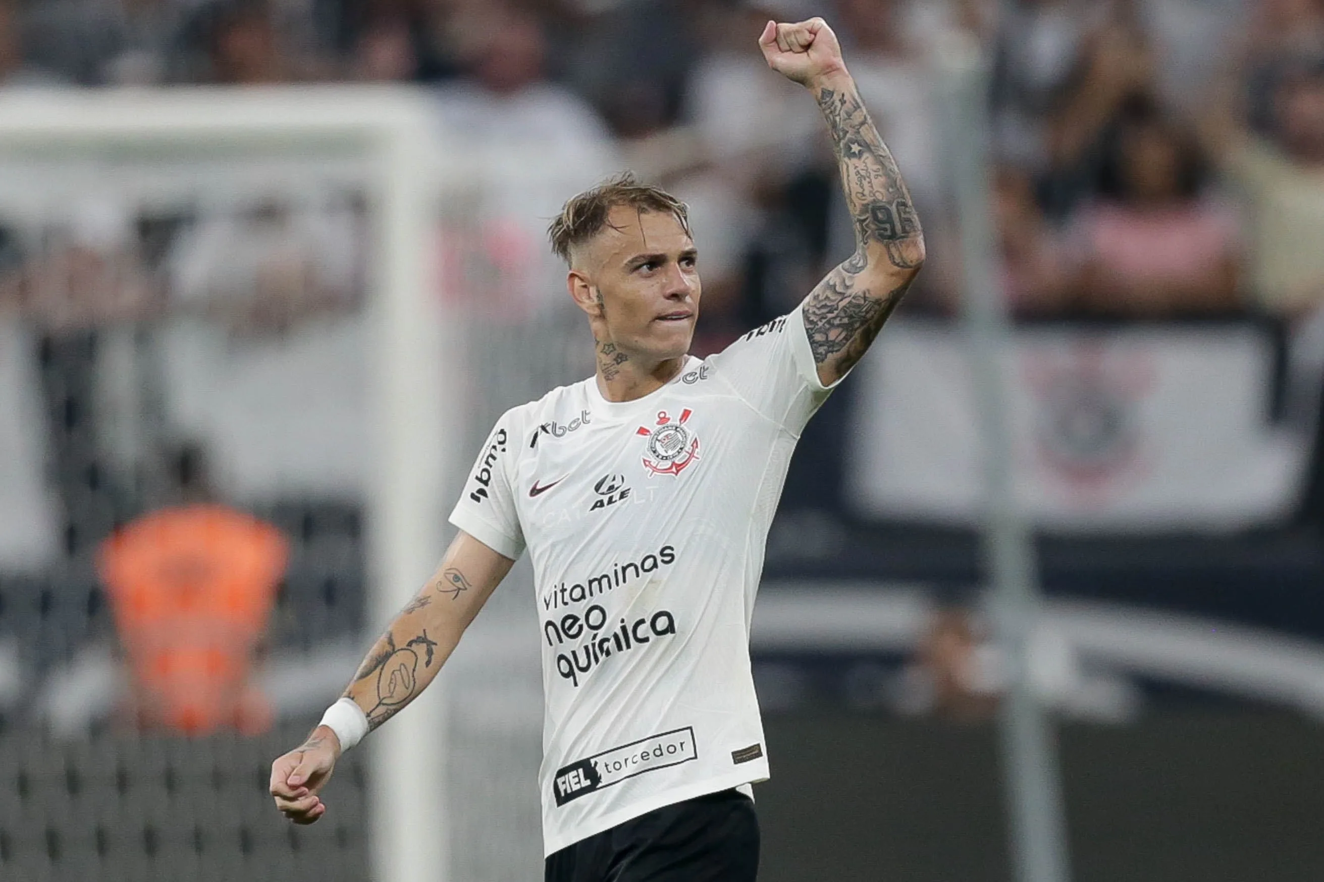 Róger Guedes lidera participações em gols no Corinthians e faz melhor início da carreira; veja os números