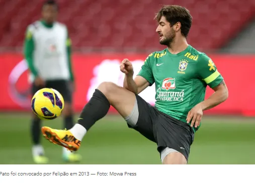 Pato é visto no Palmeiras como o finalizador em falta no elenco