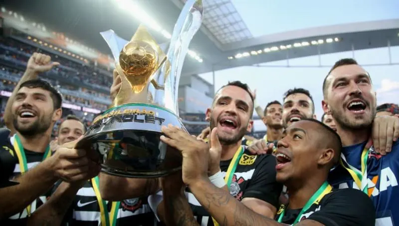 Clube europeu paga R$ 90 milhões e contrata ex-Corinthians; Timão também ganhará quantia