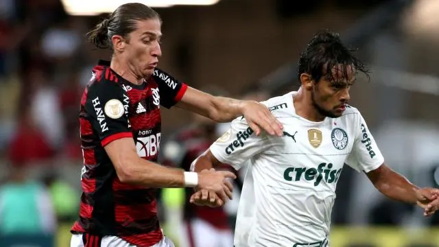Apresentador da ESPN afirma que se o Palmeiras vencer o Flamengo, acabou o campeonato