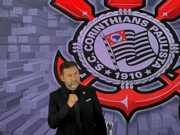 Nova diretoria contesta Duilio e vê déficit de mais de R$ 100 milhões no Corinthians no início de 2024