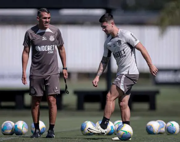 Corinthians prepara quatro alterações para confronto contra o Fluminense.