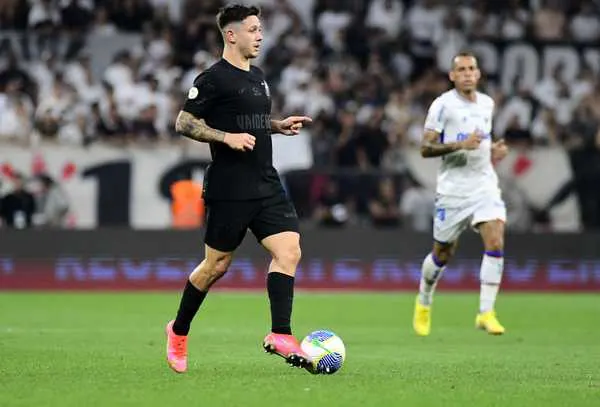 Corinthians destaca atuação e lamenta chances perdidas contra o Fortaleza.