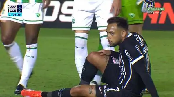 Preocupação no Corinthians: Maycon sente dores no joelho após 28 minutos em campo