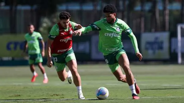 Palmeiras treina com Murilo, Veiga e Zé Rafael faz trabalho separado.