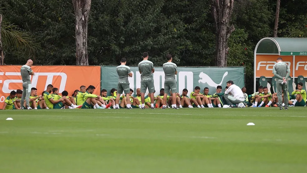 Palmeiras antecipa planejamento e libera elenco para férias após título da Libertadores