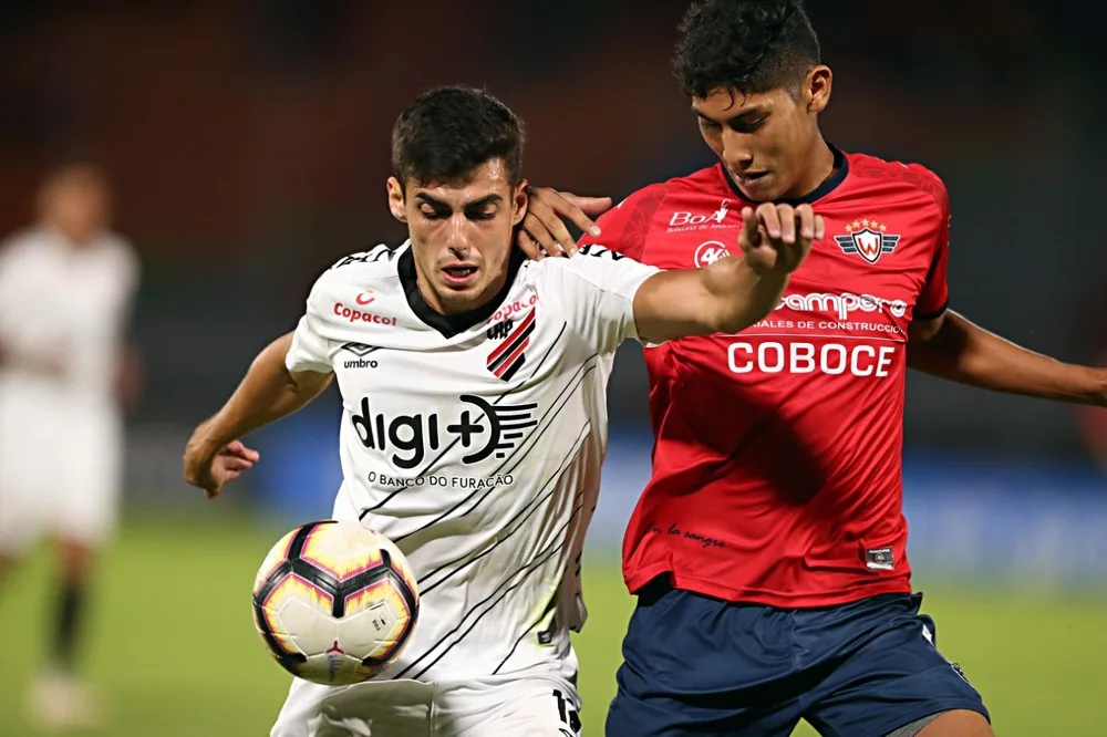 Campeonato Boliviano termina com adversários de brasileiros na Libertadores e Sul-Americana definidos