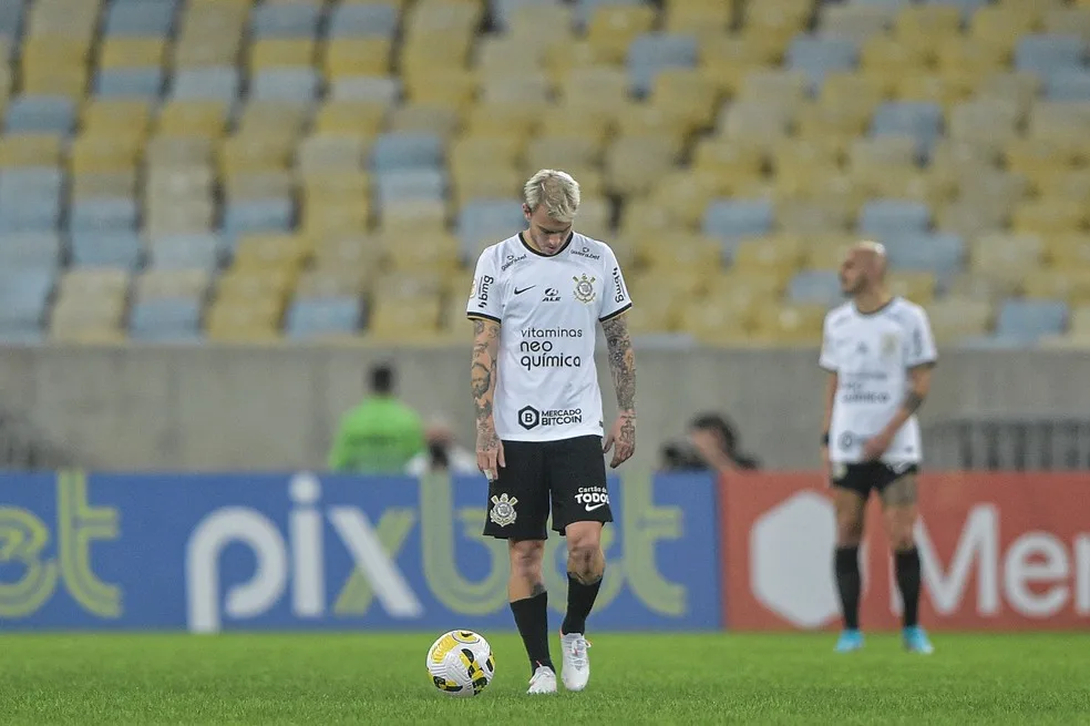 OPINIÃO: Desfalcado e poupando jogadores, Corinthians faz sua pior atuação sob o comando de VP