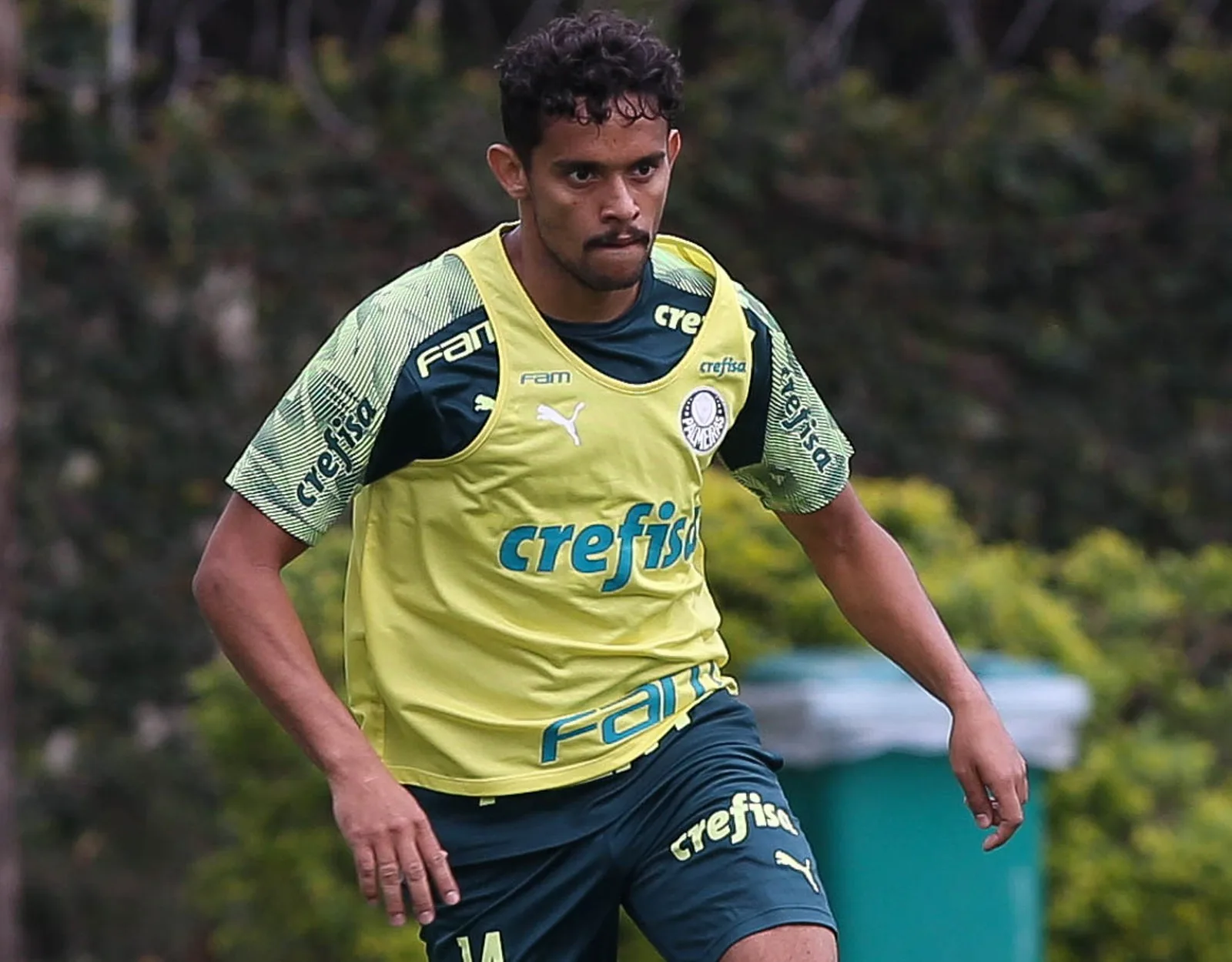 Almería suspende negociação com o Palmeiras por Gustavo Scarpa