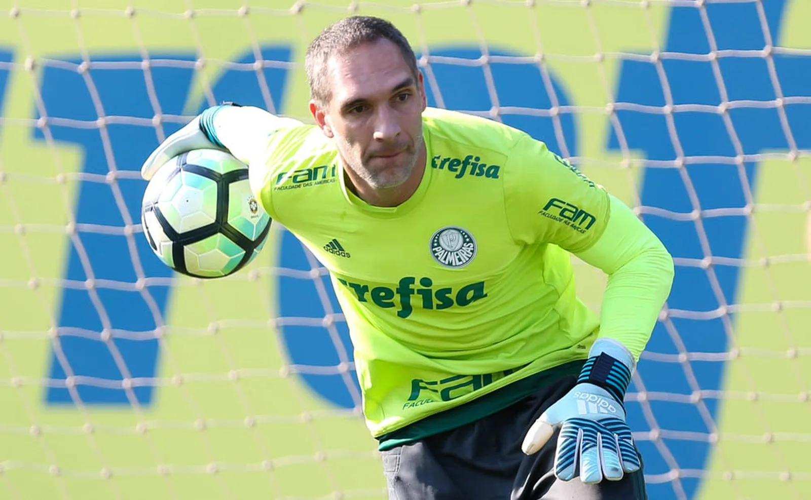  Renovação de Prass com o Palmeiras está 'bem encaminhada', segundo presidente