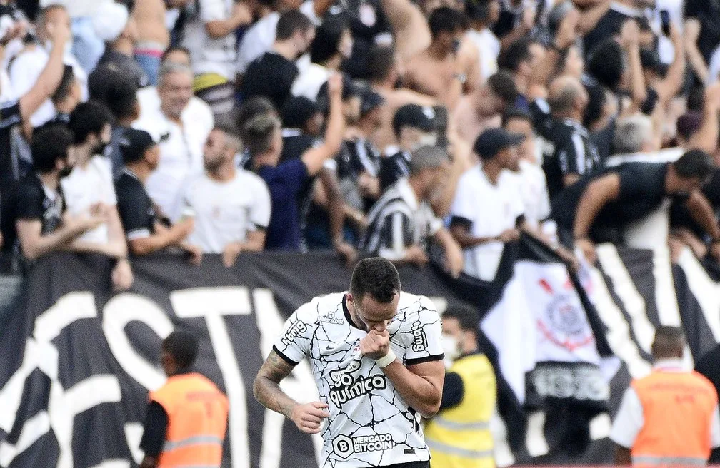 Destaque do Corinthians, Renato Augusto eleva média de gols em segunda passagem pelo clube