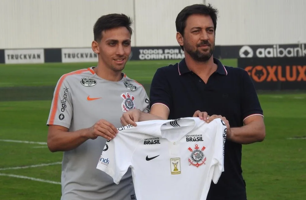 Gustavo 'Mosquito' lamenta não ter se firmado no Corinthians e quer se reinventar em 2020