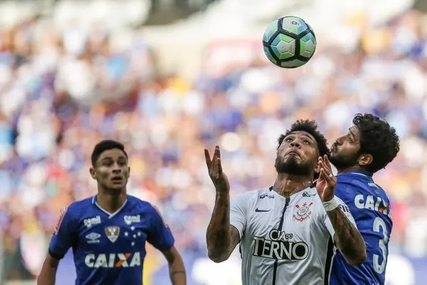 Veja por que o ataque é a maior preocupação do Corinthians no returno