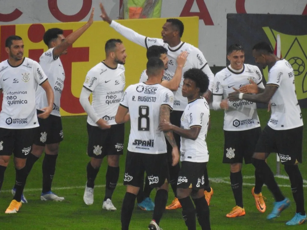 Confira as notas dos jogadores do Corinthians após o empate diante do Inter