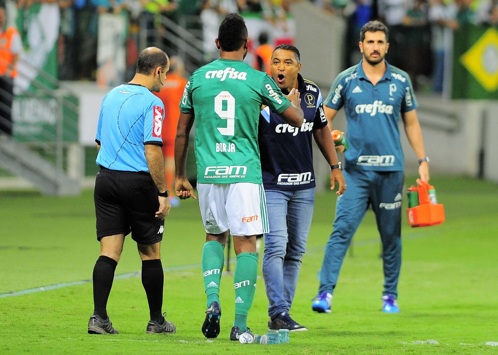 Arrancada permite a Roger variar Palmeiras antes de sequência decisiva