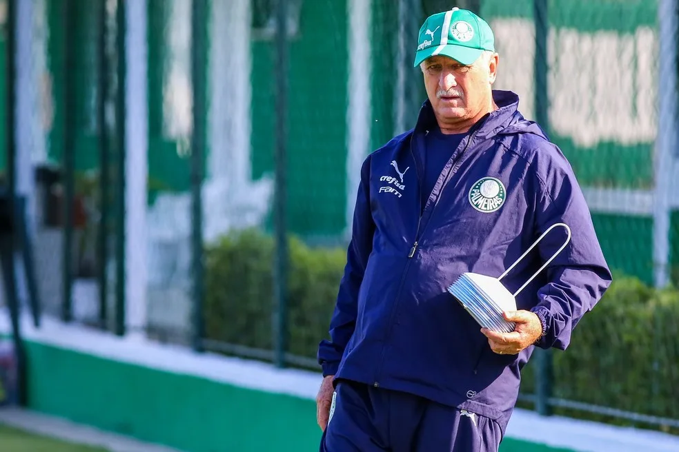 Palmeiras tem treino fechado e trio podem ficar fora dos relacionados