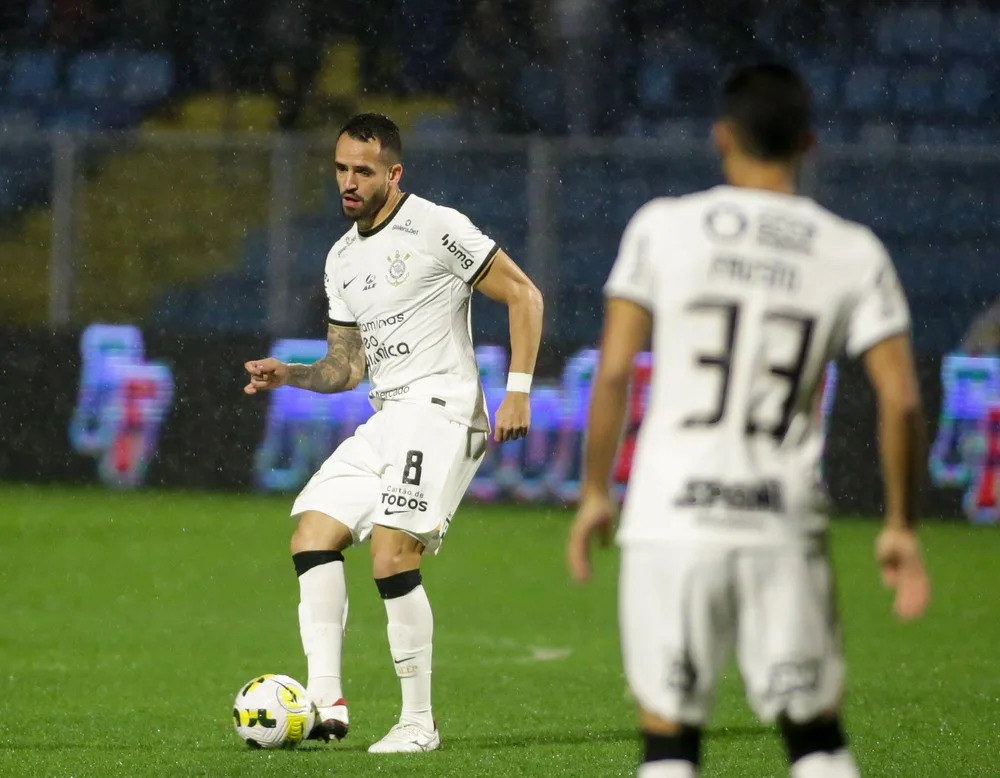 Corinthians de VP pode mudar de cara com Renato Augusto comandando o meio-campo?