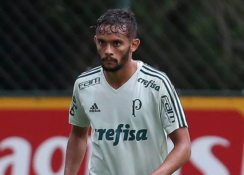 Liminar com liberação de Scarpa do Fluminense é derrubada na Justiça