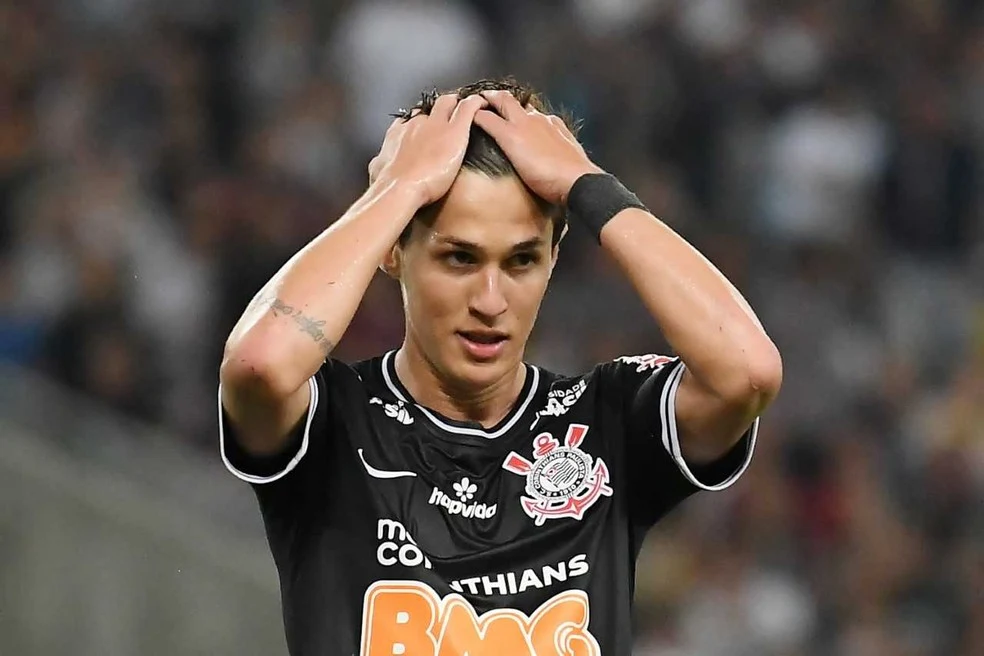 Mateus Vital lamenta derrota no Morumbi: 