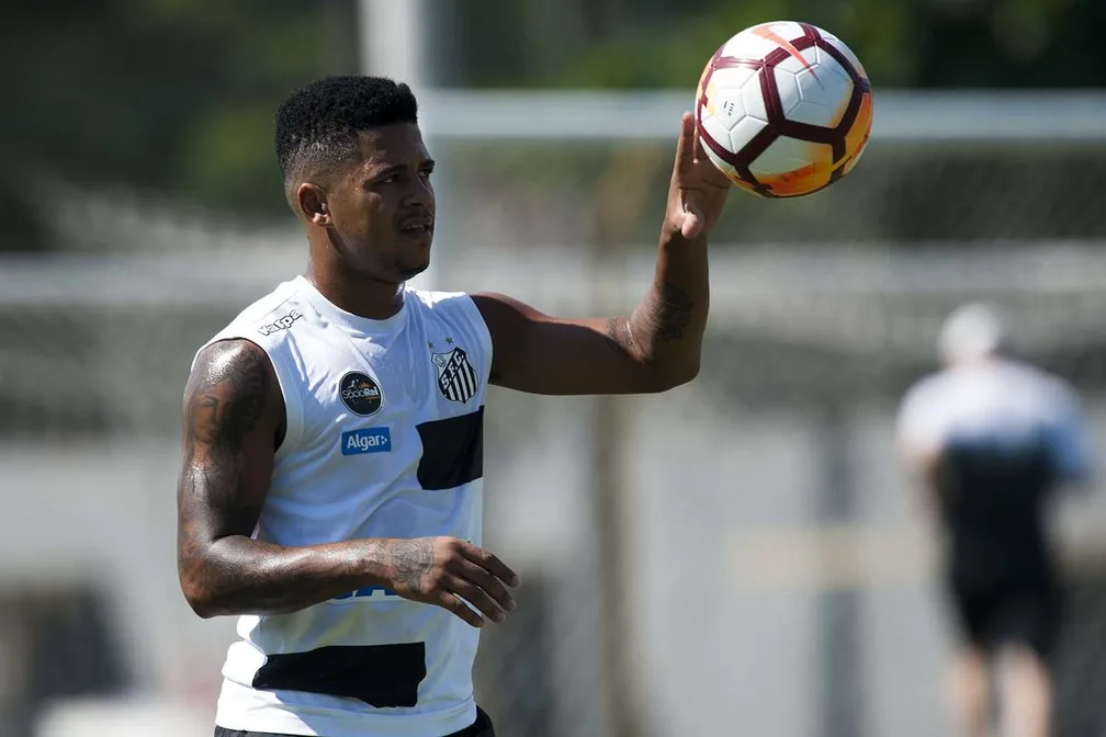 Corinthians acerta a contratação de atacante ex-Santos