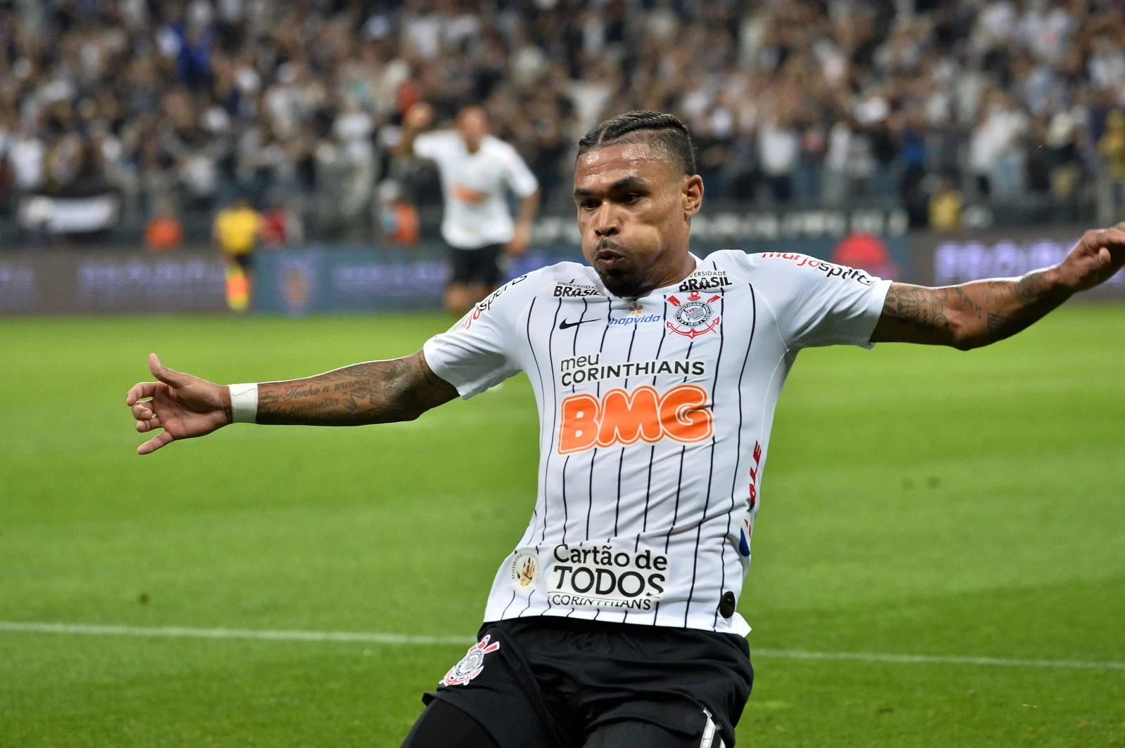 [ENQUETE]: Com futuro em aberto, junior Urso deve continuar no Corinthians em 2020?